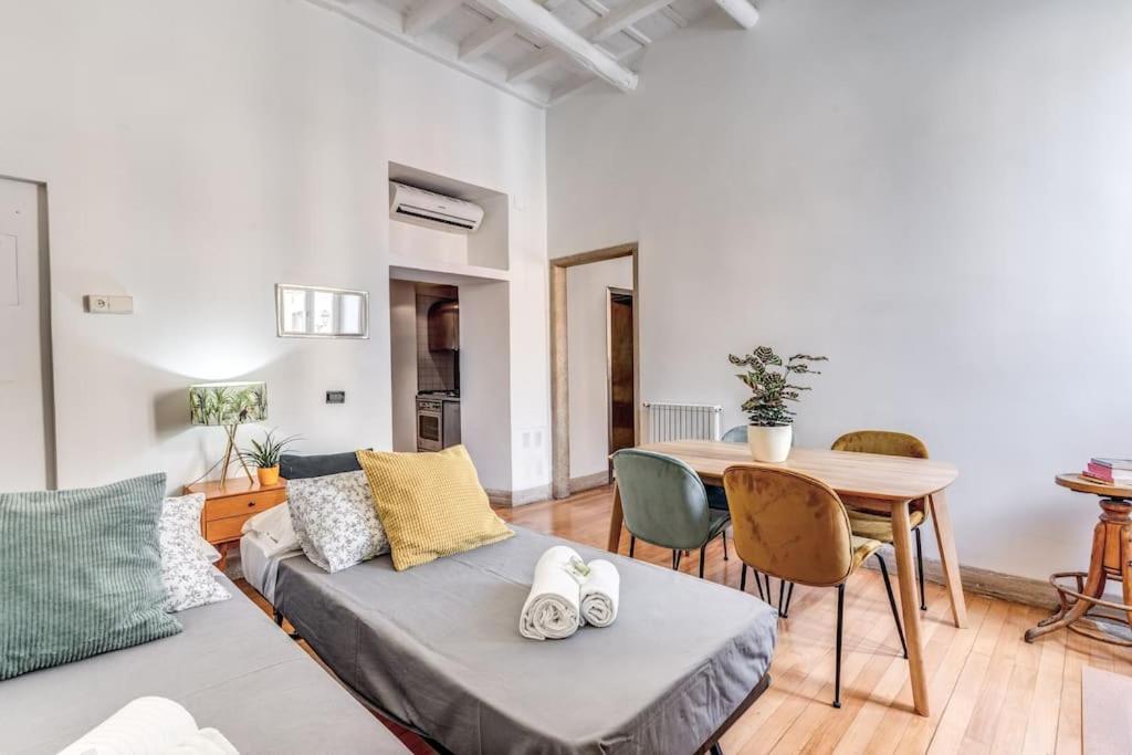Apartment Trastevere At Piazza Giuditta Arcuati *