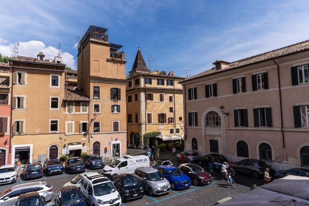 Trastevere At Piazza Giuditta Arcuati Apartment