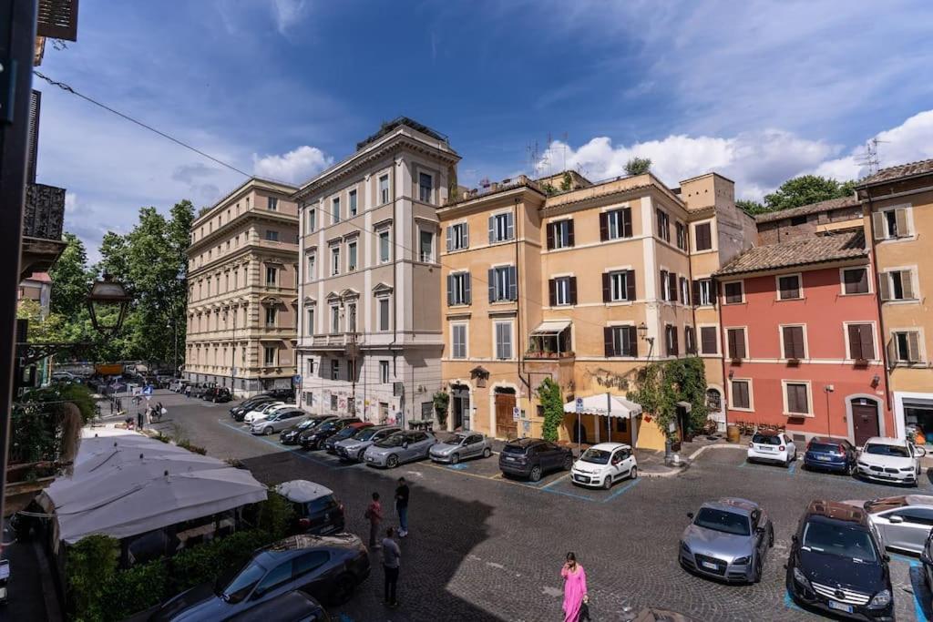 Trastevere At Piazza Giuditta Arcuati Apartment *