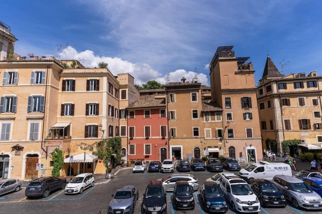 Trastevere At Piazza Giuditta Arcuati Apartment *